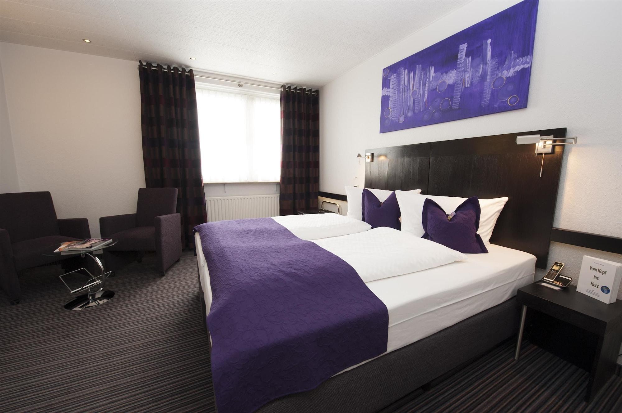 Best Western City Hotel פירמאסנס מראה חיצוני תמונה