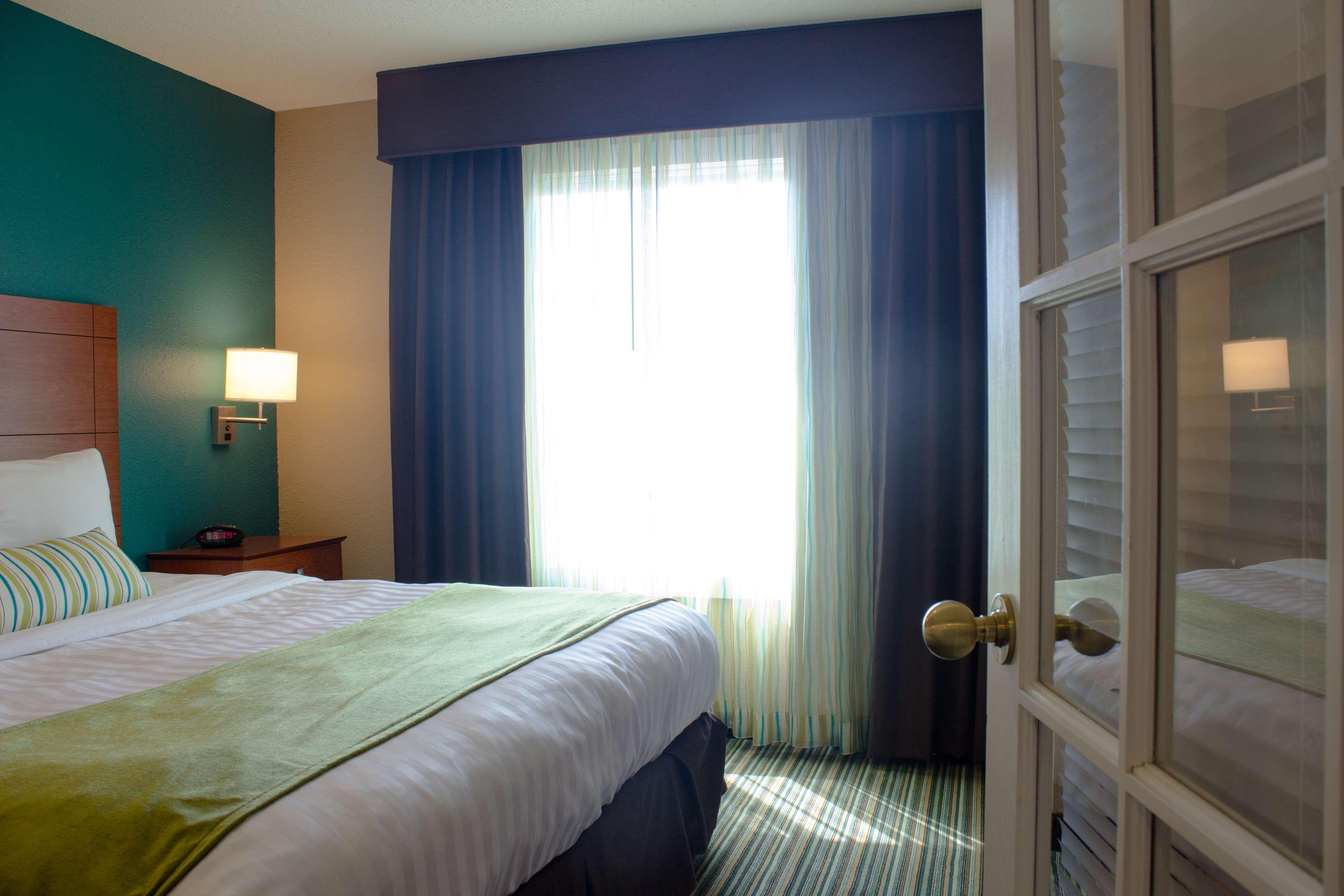 Best Western City Hotel פירמאסנס מראה חיצוני תמונה