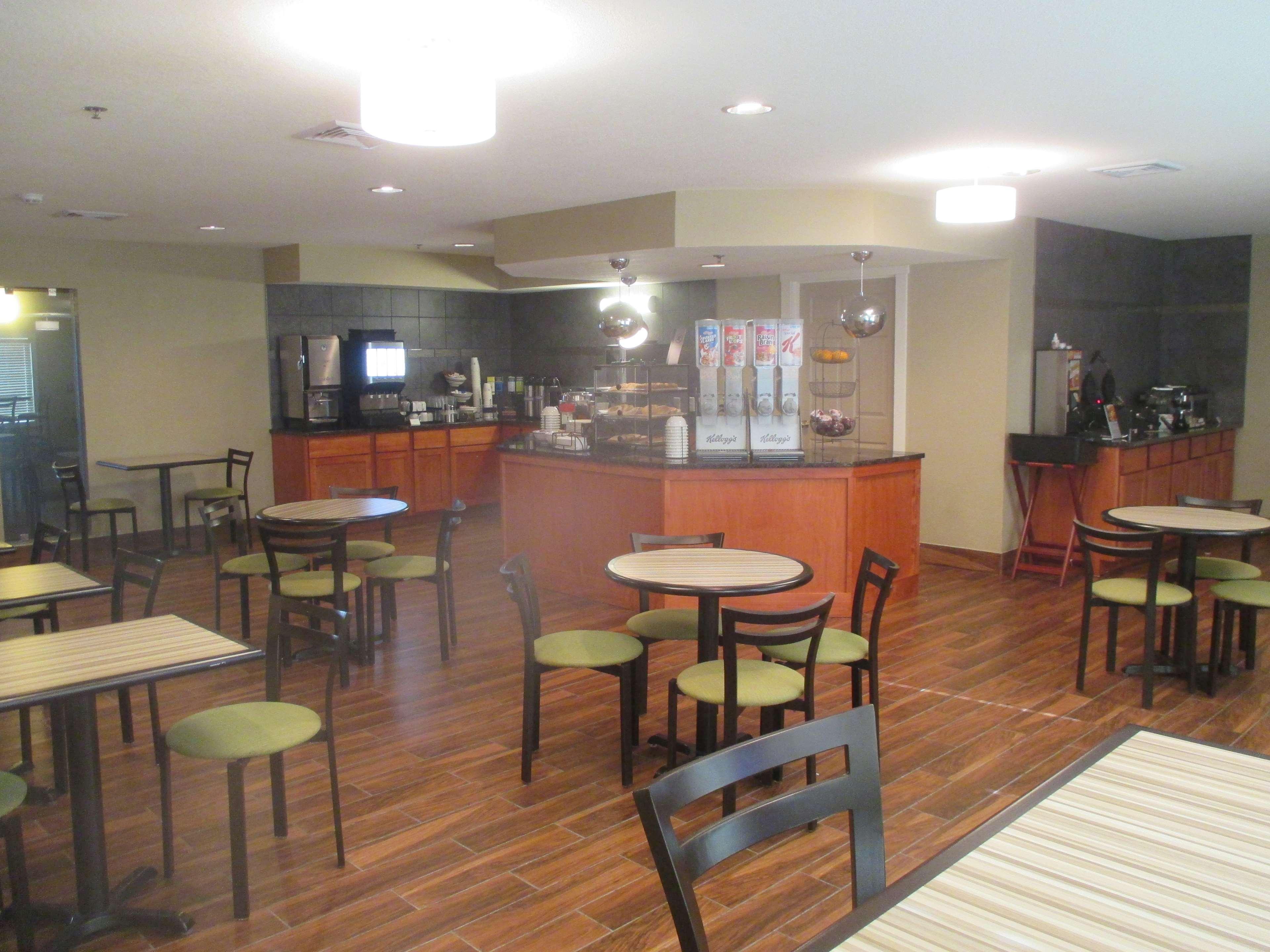 Best Western City Hotel פירמאסנס מראה חיצוני תמונה