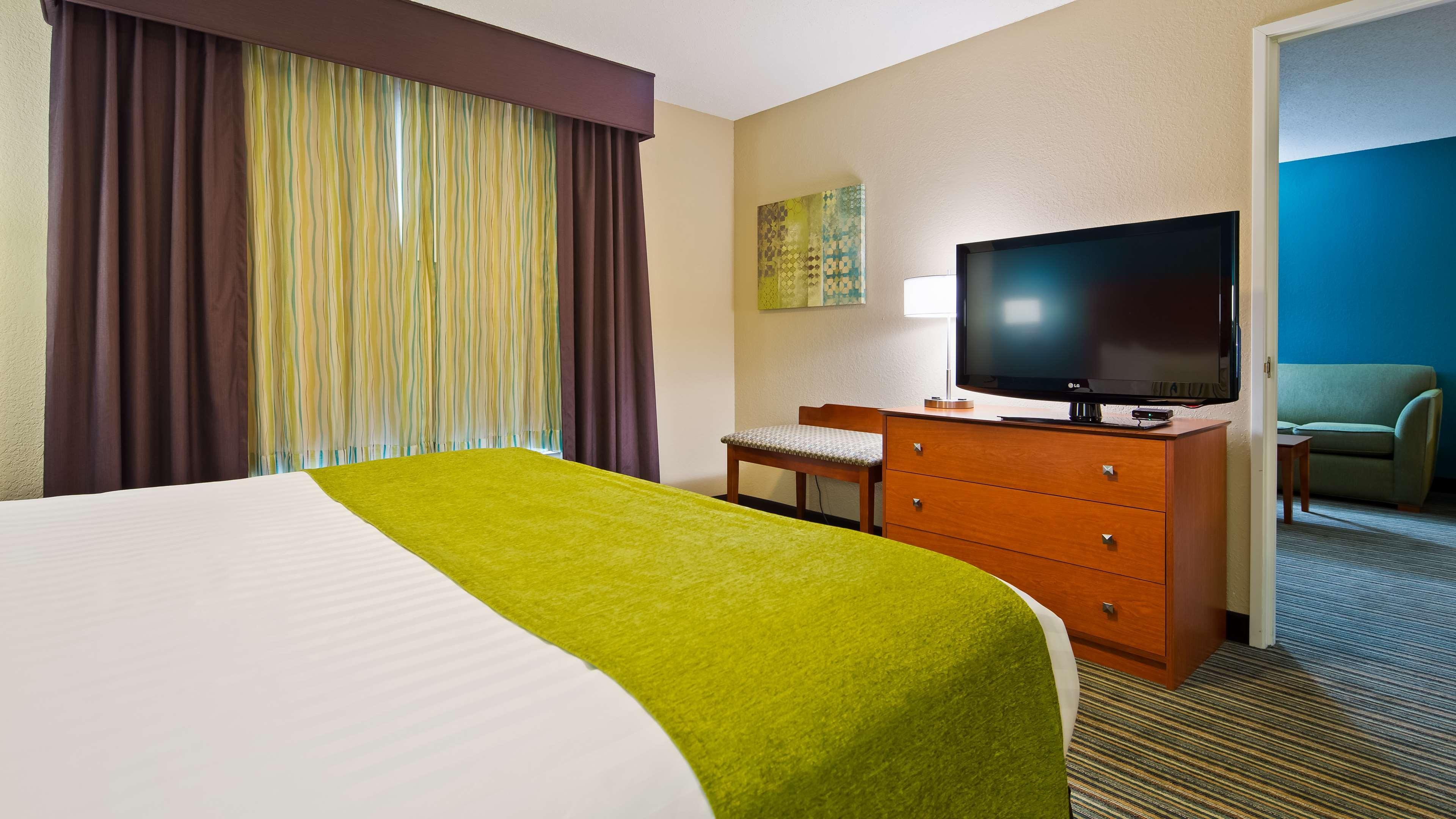 Best Western City Hotel פירמאסנס מראה חיצוני תמונה