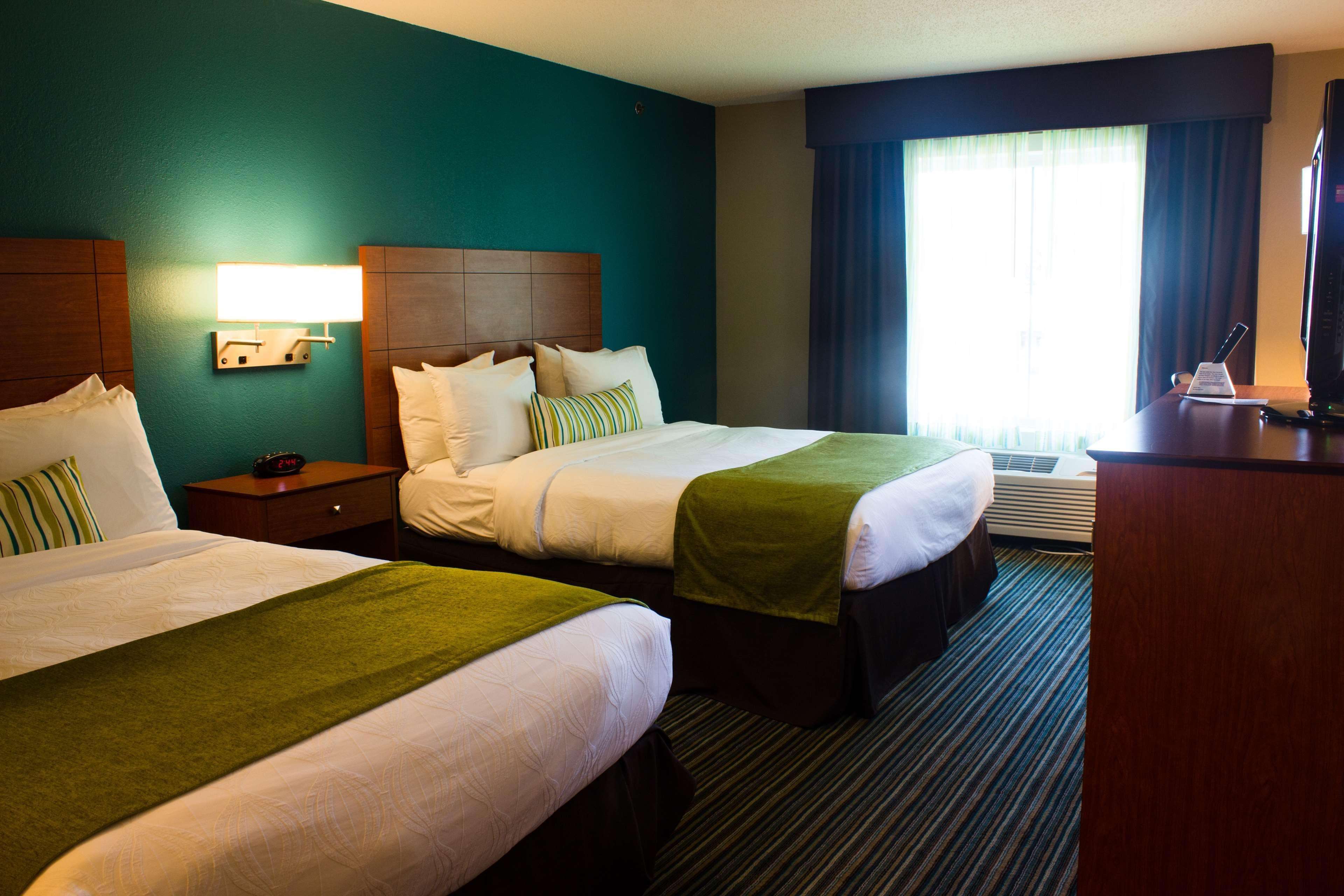 Best Western City Hotel פירמאסנס מראה חיצוני תמונה