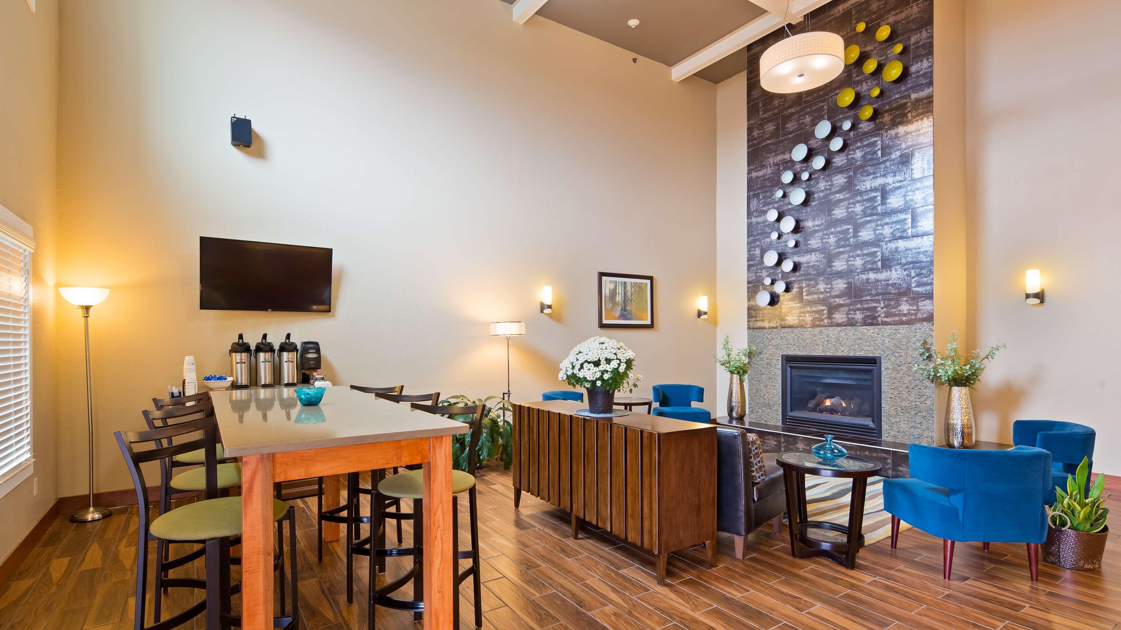 Best Western City Hotel פירמאסנס מראה חיצוני תמונה