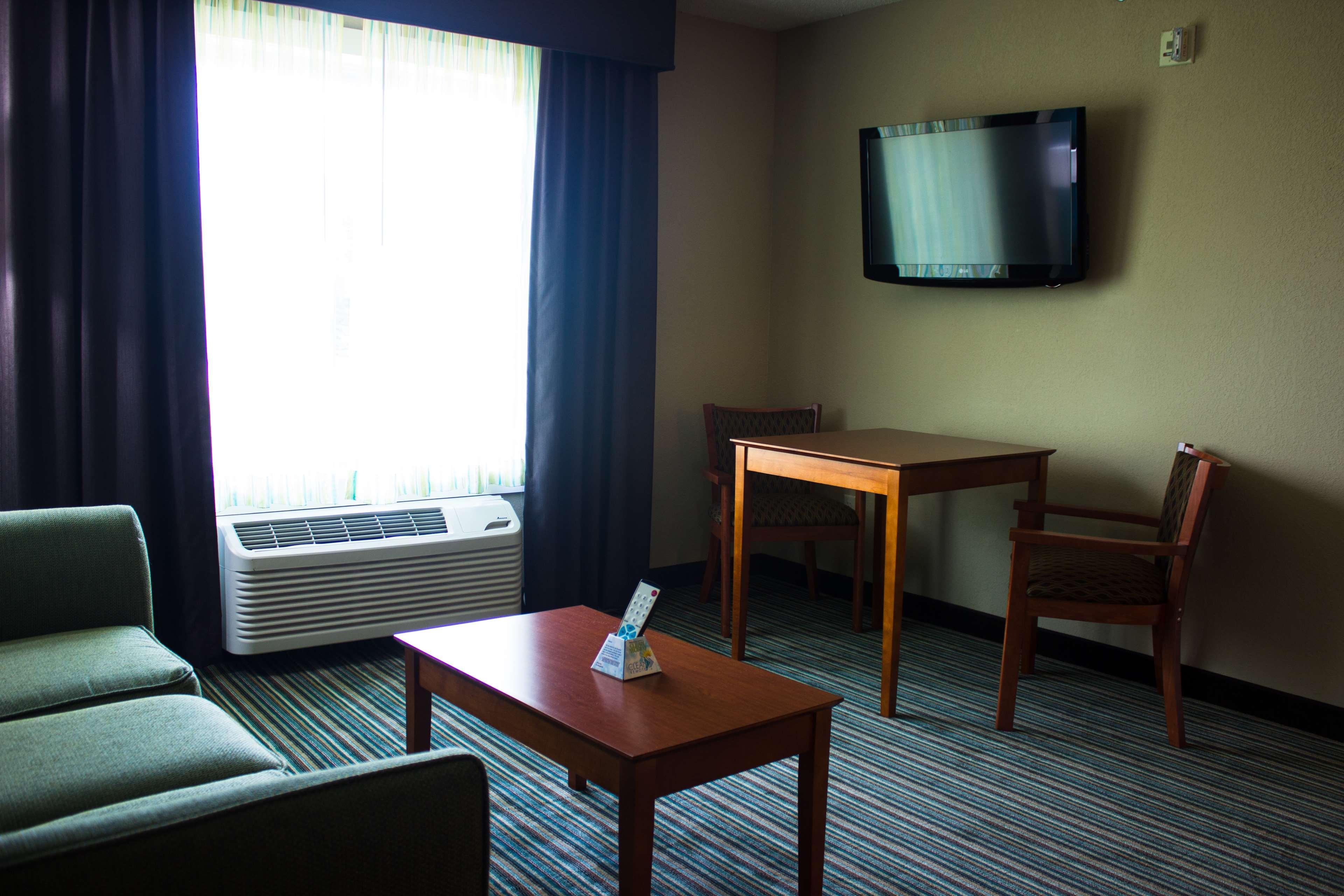 Best Western City Hotel פירמאסנס מראה חיצוני תמונה
