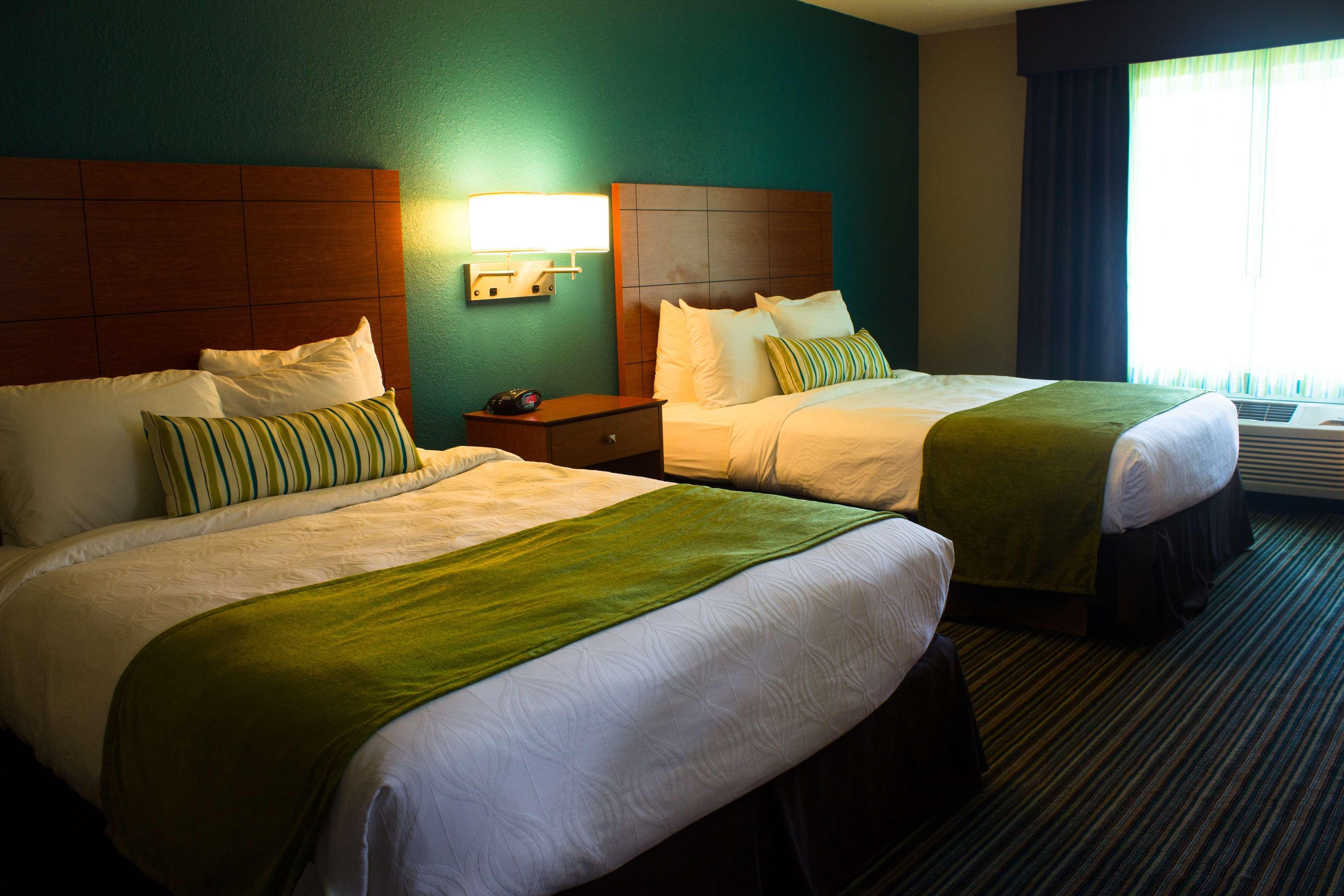Best Western City Hotel פירמאסנס מראה חיצוני תמונה