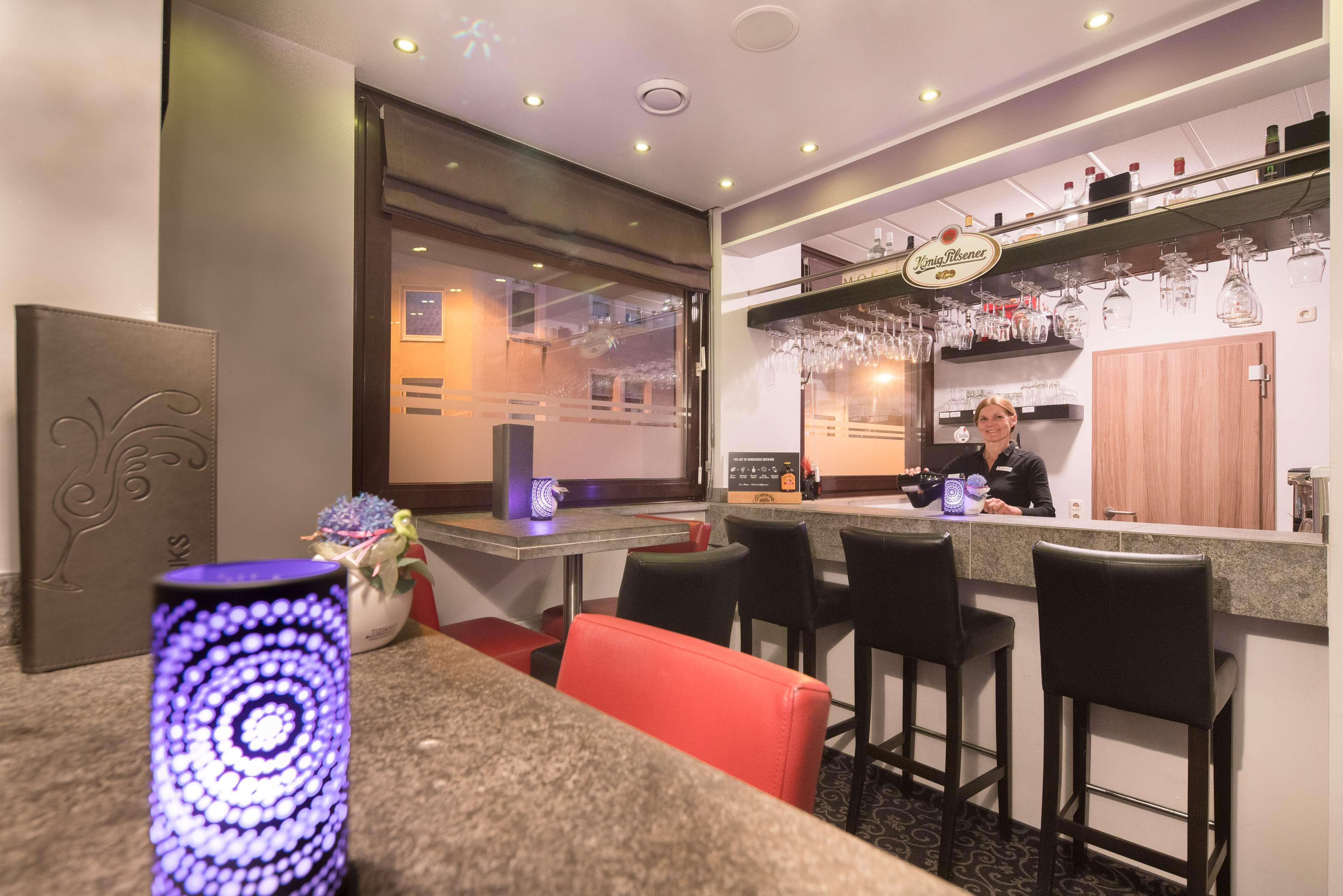 Best Western City Hotel פירמאסנס מראה חיצוני תמונה