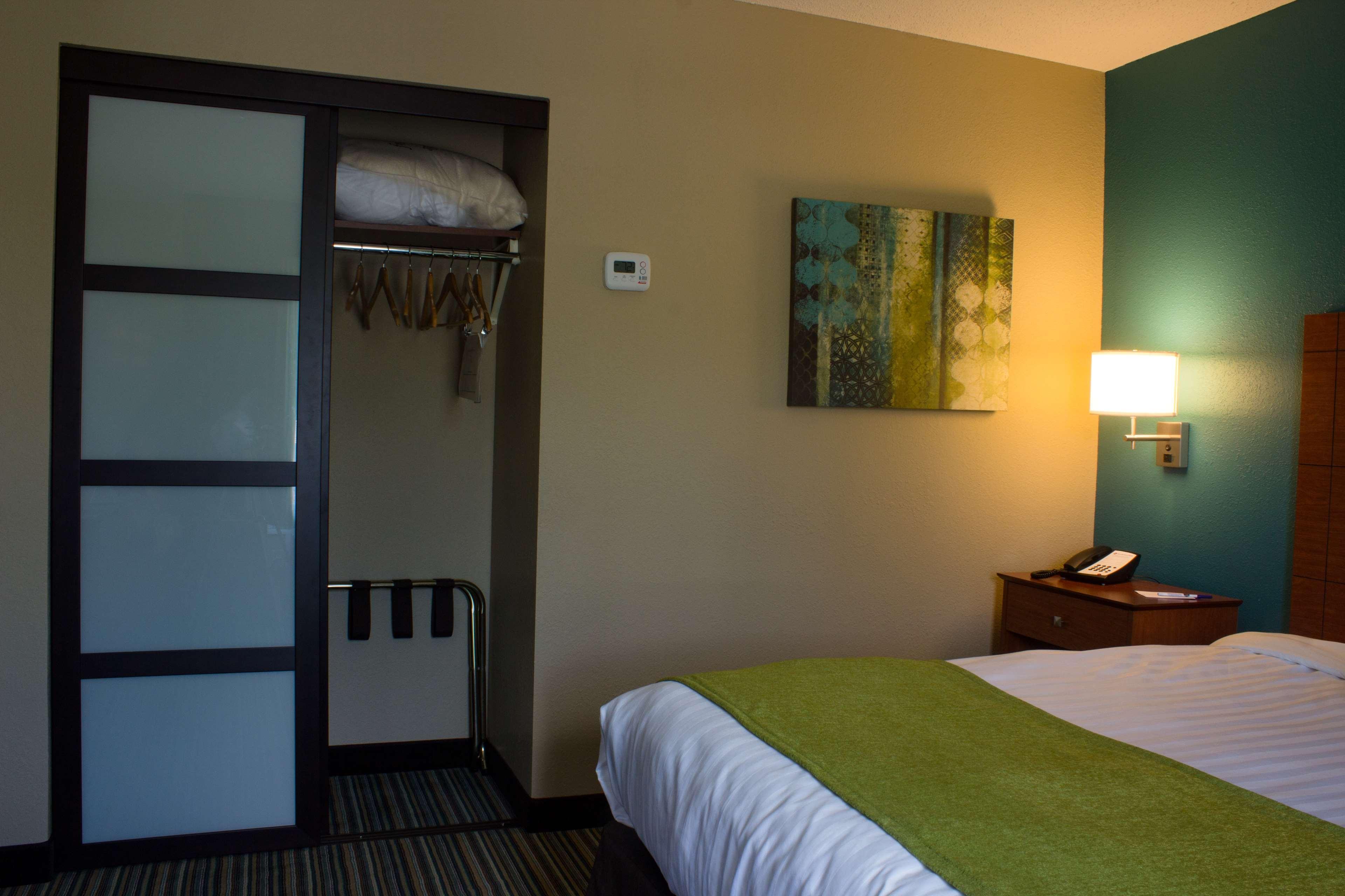 Best Western City Hotel פירמאסנס מראה חיצוני תמונה