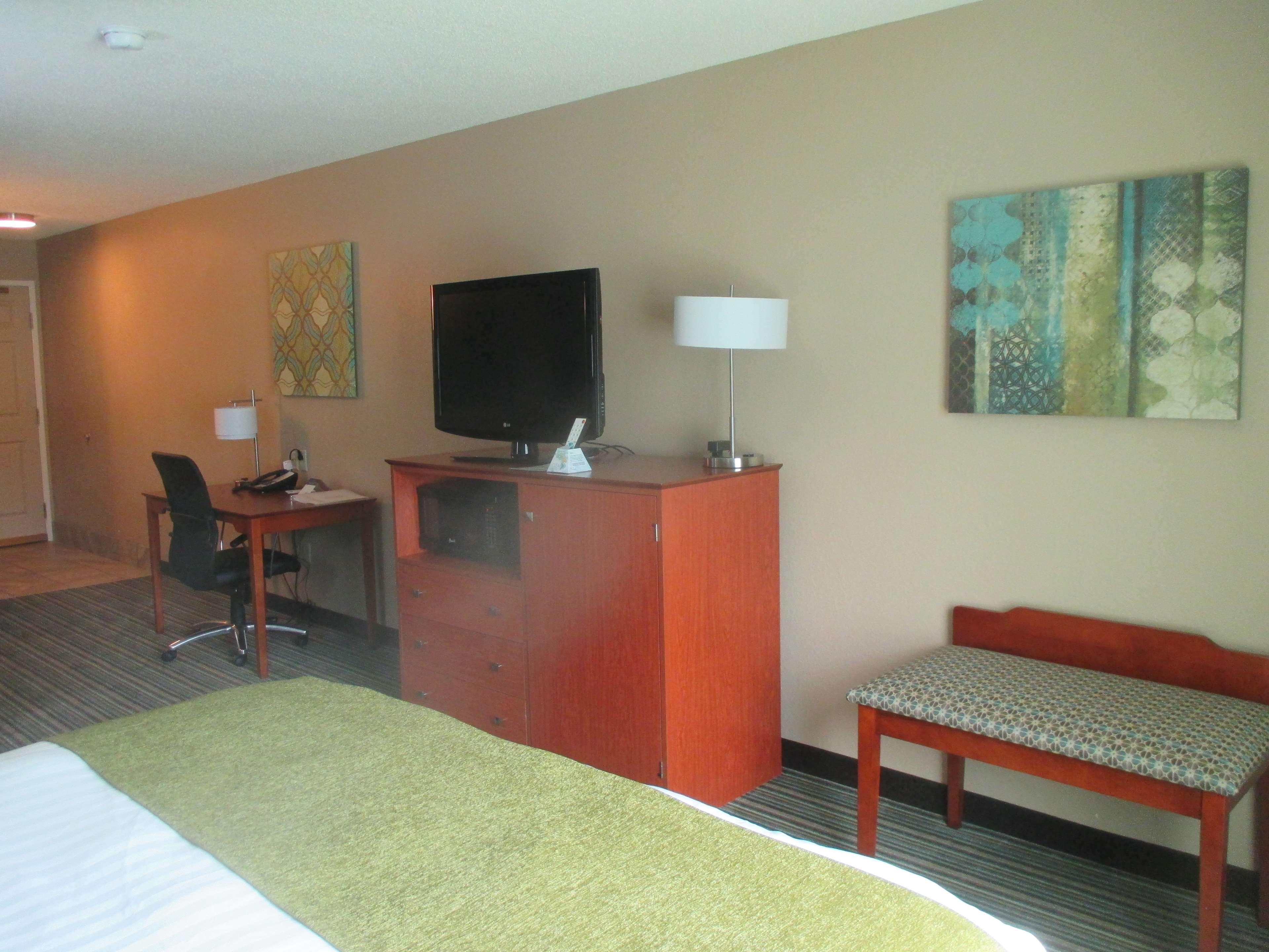 Best Western City Hotel פירמאסנס מראה חיצוני תמונה